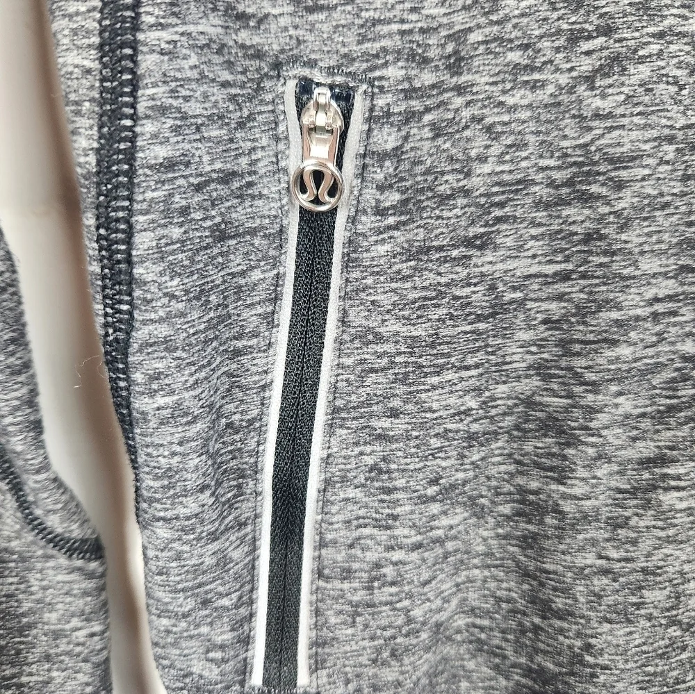 Lululemon Star Runner Long Sleeve Rulu Running Athleisure Top Black Gray 8
